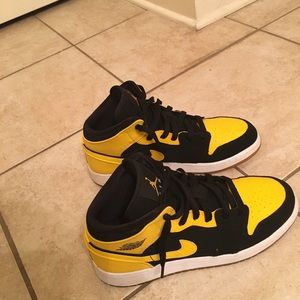 Air Jordan 1 Retro mid GS